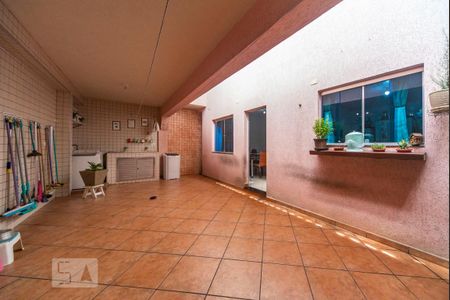 Casa à venda com 273m², 4 quartos e 3 vagas Casa à venda com 273m², 4 quartos e 3 vagasÁrea de Serviço e Churrasqueira