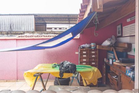 Casa à venda com 273m², 4 quartos e 3 vagas Casa à venda com 273m², 4 quartos e 3 vagasVaranda dos Fundos