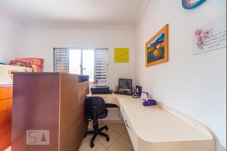 Casa à venda com 273m², 4 quartos e 3 vagas Casa à venda com 273m², 4 quartos e 3 vagasQuarto 2