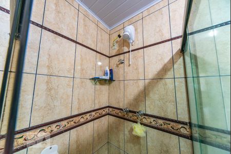 Casa à venda com 273m², 4 quartos e 3 vagas Casa à venda com 273m², 4 quartos e 3 vagasChuveiro