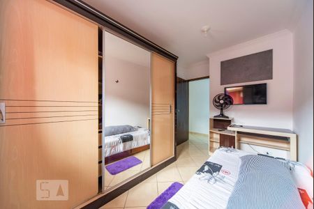 Casa à venda com 273m², 4 quartos e 3 vagas Casa à venda com 273m², 4 quartos e 3 vagasQuarto 3