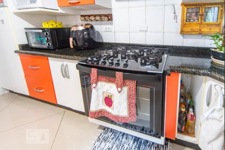 Casa à venda com 273m², 4 quartos e 3 vagas Casa à venda com 273m², 4 quartos e 3 vagasFogão