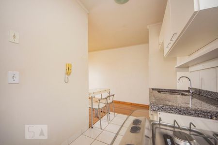 Apartamento à venda com 70m², 3 quartos e 2 vagasCozinha 