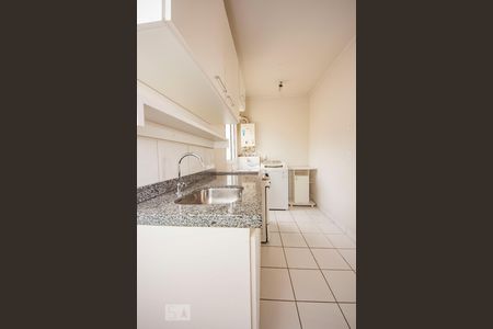 Apartamento à venda com 70m², 3 quartos e 2 vagasCozinha 