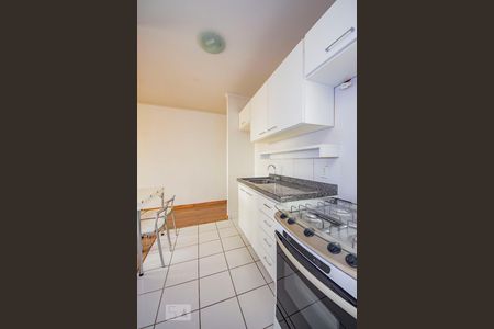 Apartamento à venda com 70m², 3 quartos e 2 vagasCozinha 