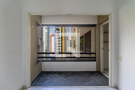 Varanda de apartamento à venda com 2 quartos, 57m² em Vila Uberabinha, São Paulo