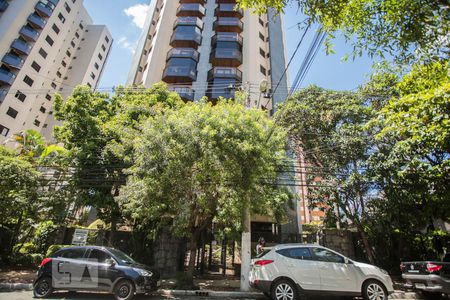 Apartamento para alugar com 83m², 2 quartos e 2 vagasFachada