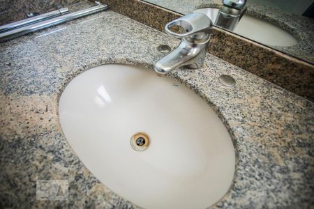 Apartamento para alugar com 83m², 2 quartos e 2 vagasDetalhe Banheiro  Suíte 1