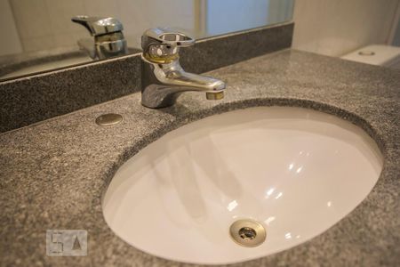 Apartamento para alugar com 83m², 2 quartos e 2 vagasDetalhe Banheiro 2