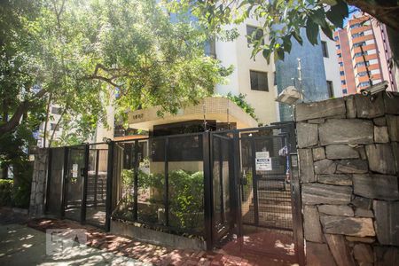 Apartamento para alugar com 83m², 2 quartos e 2 vagasFachada