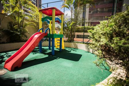 Apartamento para alugar com 83m², 2 quartos e 2 vagasÁrea Comum - Playground