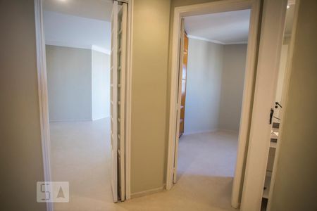 Corredor de apartamento para alugar com 2 quartos, 83m² em Vila Clementino, São Paulo