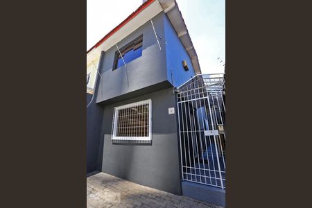 Casa à venda com 120m², 3 quartos e 2 vagasFachada