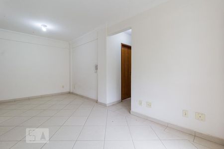 Sala de apartamento para alugar com 2 quartos, 67m² em Manacás, Belo Horizonte
