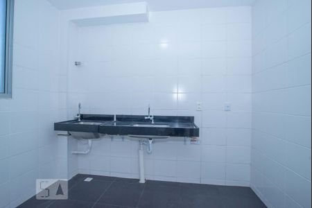 Cozinha de apartamento para alugar com 2 quartos, 50m² em Conjunto Helena Antipoff, Belo Horizonte