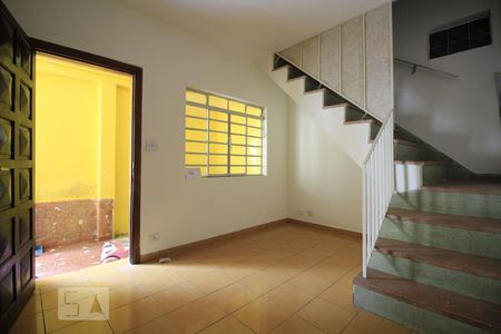 Casa para alugar com 2 quartos, 70m² em Vila das Mercês, São Paulo