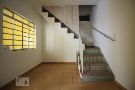 Casa para alugar com 2 quartos, 70m² em Vila das Mercês, São Paulo