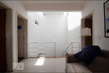 Casa à venda com 170m², 3 quartos e 4 vagas Casa à venda com 170m², 3 quartos e 4 vagasHall superior