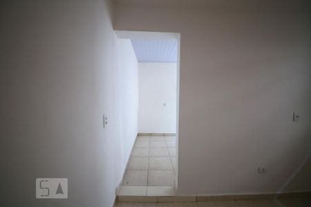 Acesso  de casa para alugar com 1 quarto, 38m² em Vila Santana, São Paulo