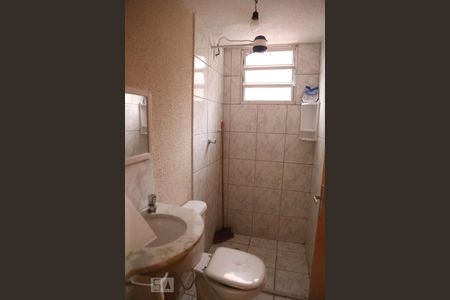 Banheiro de apartamento para alugar com 2 quartos, 50m² em Itaquera, São Paulo