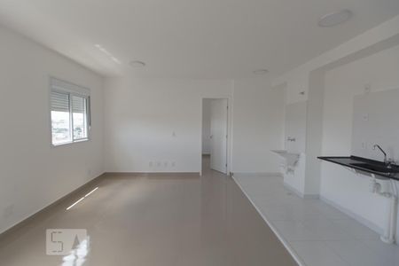 Sala/Cozinha de apartamento à venda com 1 quarto, 40m² em Sítio da Figueira, São Paulo