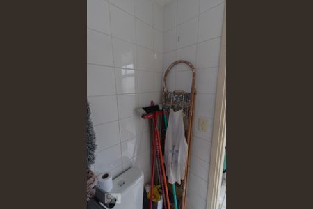 Apartamento à venda com 70m², 2 quartos e 1 vagaBanheiro de Serviço