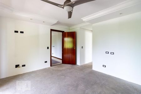 Casa de condomínio à venda com 583m², 5 quartos e 4 vagasSuíte 1