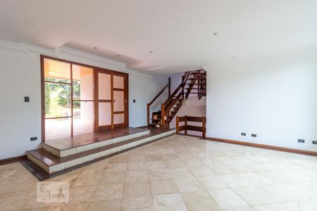 Sala de casa de condomínio à venda com 5 quartos, 550m² em Alphaville, Santana de Parnaíba