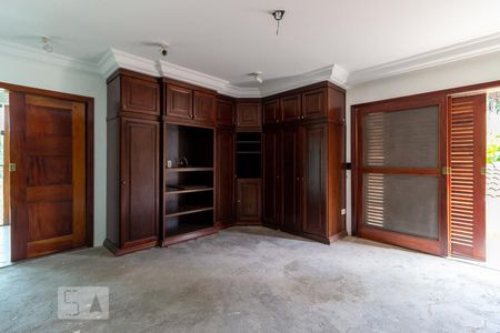 Casa de condomínio à venda com 583m², 5 quartos e 4 vagasSuíte Master