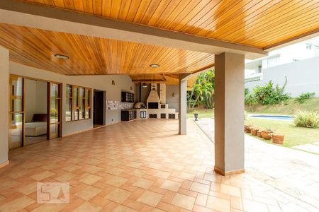 Casa de condomínio à venda com 583m², 5 quartos e 4 vagasÁrea Externa