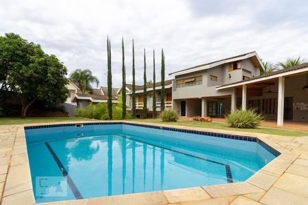 Casa de condomínio à venda com 583m², 5 quartos e 4 vagasÁrea Externa - Piscina