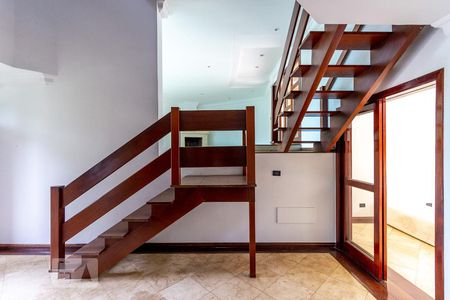 Acesso Entrada de casa de condomínio à venda com 5 quartos, 550m² em Alphaville, Santana de Parnaíba