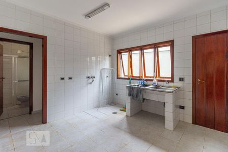 Casa de condomínio à venda com 583m², 5 quartos e 4 vagasÁrea de Serviço