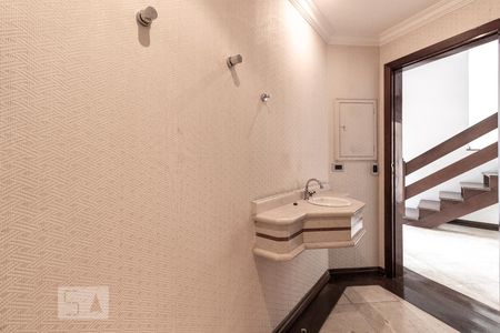Casa de condomínio à venda com 583m², 5 quartos e 4 vagasLavabo