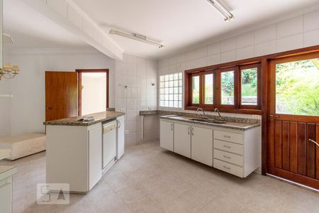 Casa de condomínio à venda com 583m², 5 quartos e 4 vagasCozinha