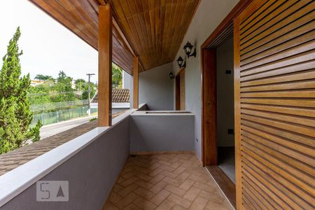 Casa de condomínio à venda com 583m², 5 quartos e 4 vagasVaranda da Suíte 1