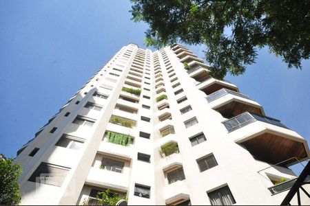Apartamento à venda com 240m², 3 quartos e 3 vagasFachada