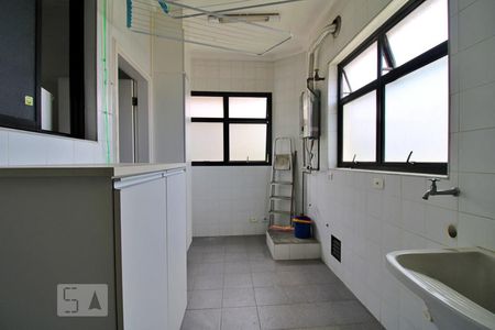 Apartamento à venda com 240m², 3 quartos e 3 vagasÁrea de Serviço
