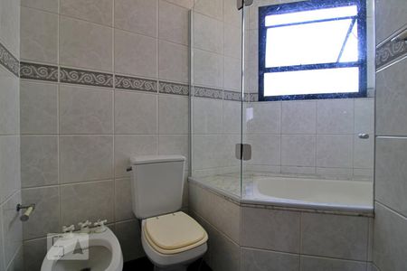 Apartamento à venda com 240m², 3 quartos e 3 vagasBanheiro