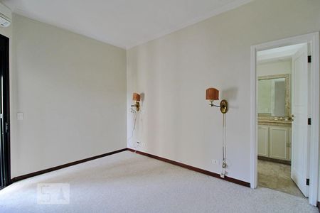 Apartamento à venda com 240m², 3 quartos e 3 vagasSuíte 1