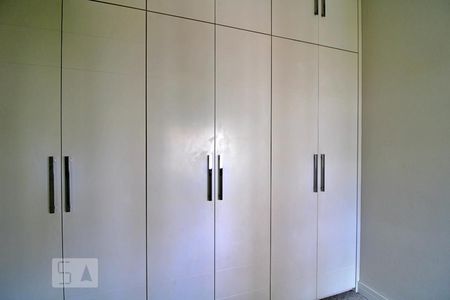 Apartamento à venda com 240m², 3 quartos e 3 vagasCloset