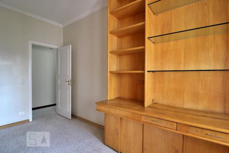 Apartamento à venda com 240m², 3 quartos e 3 vagasSuíte 2