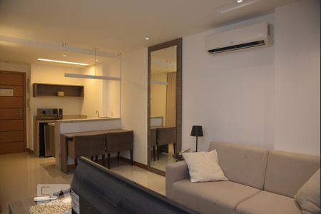 Sala de kitnet/studio para alugar com 1 quarto, 36m² em Jacarepaguá, Rio de Janeiro