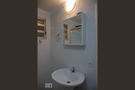 Casa para alugar com 90m², 2 quartos e sem vaga Casa para alugar com 90m², 2 quartos e sem vagaBanheiro