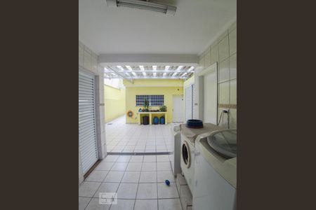 Casa à venda com 222m², 3 quartos e 2 vagasÁrea de Serviço