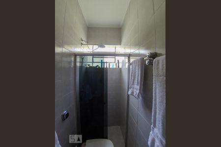 Casa à venda com 222m², 3 quartos e 2 vagasBanheiro