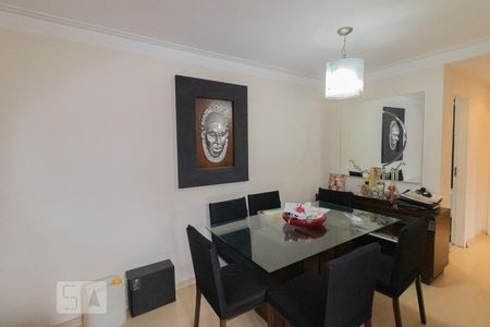 Apartamento à venda com 80m², 3 quartos e 2 vagas Apartamento à venda com 80m², 3 quartos e 2 vagasSala