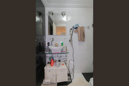 Apartamento à venda com 80m², 3 quartos e 2 vagas Apartamento à venda com 80m², 3 quartos e 2 vagasBanheiro