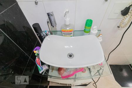 Apartamento à venda com 80m², 3 quartos e 2 vagas Apartamento à venda com 80m², 3 quartos e 2 vagasBanheiro
