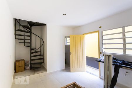 Cozinha de casa para alugar com 1 quarto, 37m² em Butantã, São Paulo